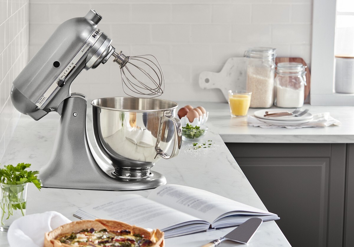 Value Bundle Artisan® Series 5 Quart Tilt-Head Stand Mixer with Flex Edge Beater - Contour Silver - Image 4